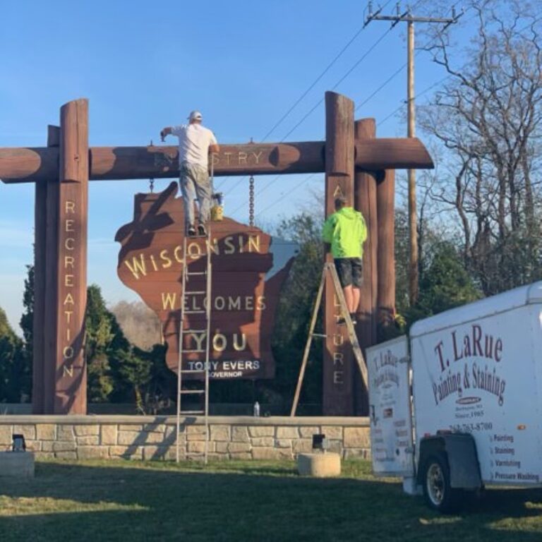 wood staining company in Kenosha, professional wood staining Kenosha, residential wood staining Kenosha